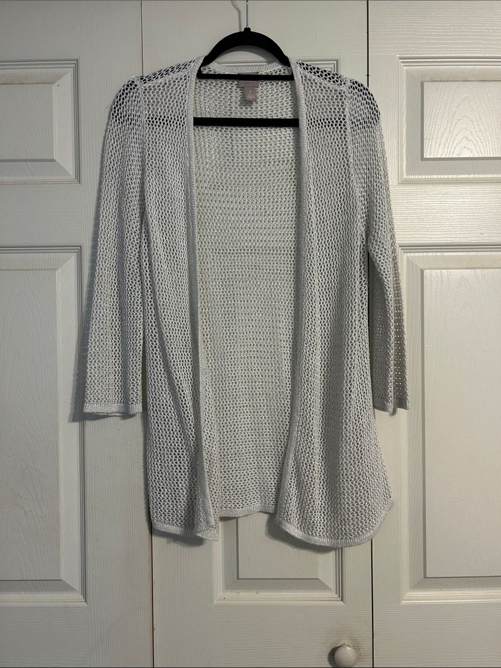 Chico's Pale Gray Silver Metallic Open-Weave Lightweight Cardigan Crochet Med